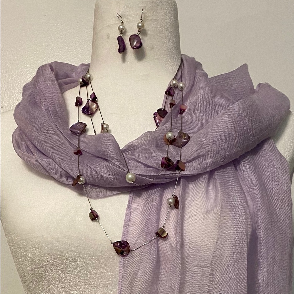 Necklace and earrings